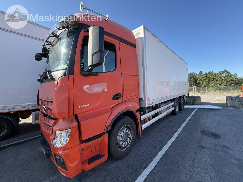 Mercedes-Benz Actros 2551 - Φορτηγό ψυγείο: φωτογραφία 1 Mercedes-Benz Actros 2551 - Φορτηγό ψυγείο: φωτογραφία 1