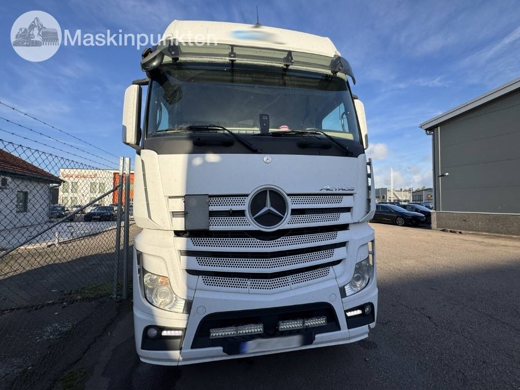 Mercedes-Benz Actros 963-4-C - Τράκτορας: φωτογραφία 4 Mercedes-Benz Actros 963-4-C - Τράκτορας: φωτογραφία 4