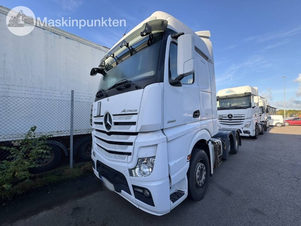Mercedes-Benz Actros 963-4-D - Τράκτορας: φωτογραφία 1 Mercedes-Benz Actros 963-4-D - Τράκτορας: φωτογραφία 1