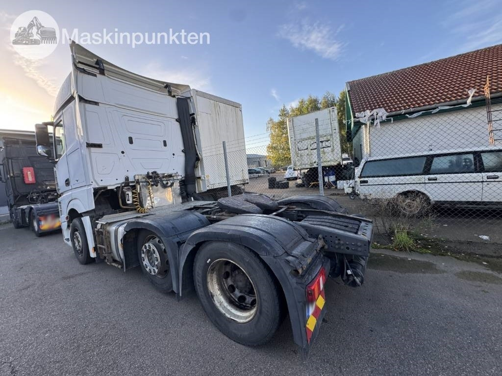 Mercedes-Benz Actros 963-4-D - Τράκτορας: φωτογραφία 2 Mercedes-Benz Actros 963-4-D - Τράκτορας: φωτογραφία 2