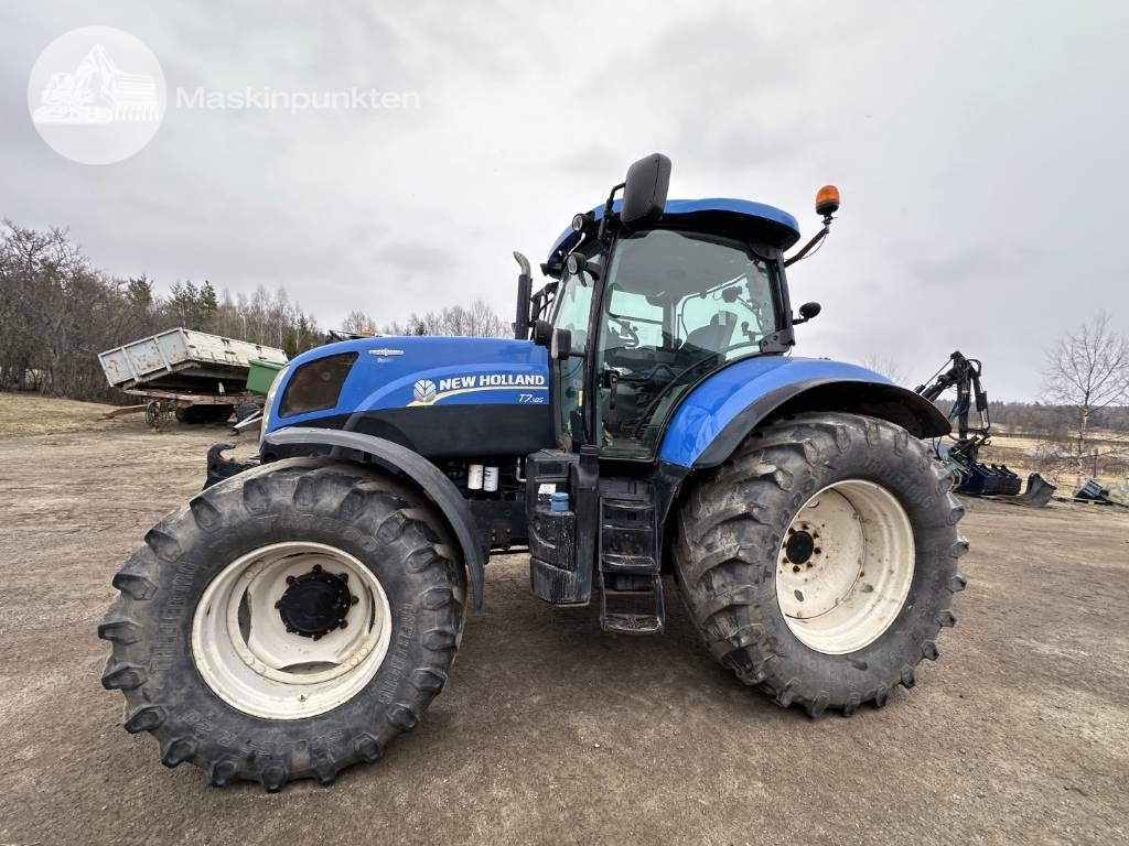 New Holland T 7.185 - Τρακτέρ: φωτογραφία 2 New Holland T 7.185 - Τρακτέρ: φωτογραφία 2