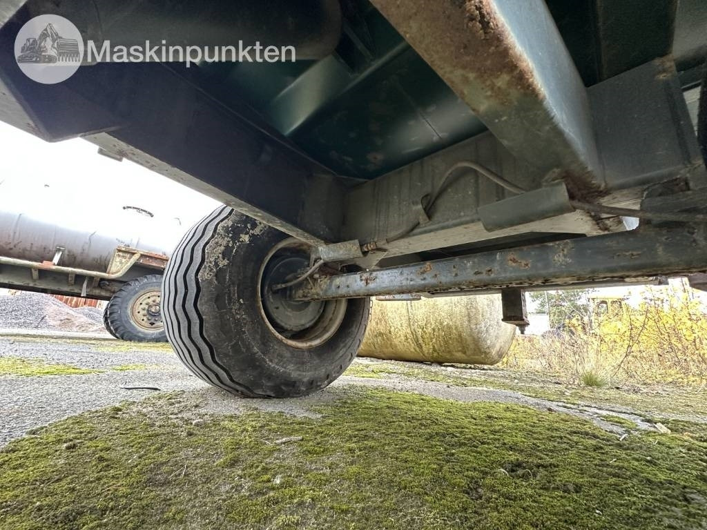 Ανατρεπόμενη ρυμούλκα για τρακτέρ Palmse Trailer 700 Tippvagn: φωτογραφία 17 Ανατρεπόμενη ρυμούλκα για τρακτέρ Palmse Trailer 700 Tippvagn: φωτογραφία 17