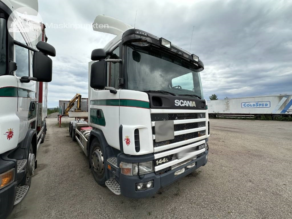 Scania R 124 LB - Φορτηγό μεταφοράς εμπορευματοκιβωτίων/ Κινητό αμάξωμα: φωτογραφία 2 Scania R 124 LB - Φορτηγό μεταφοράς εμπορευματοκιβωτίων/ Κινητό αμάξωμα: φωτογραφία 2