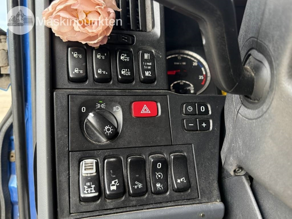 Φορτηγό σασί Scania R 580: φωτογραφία 19
