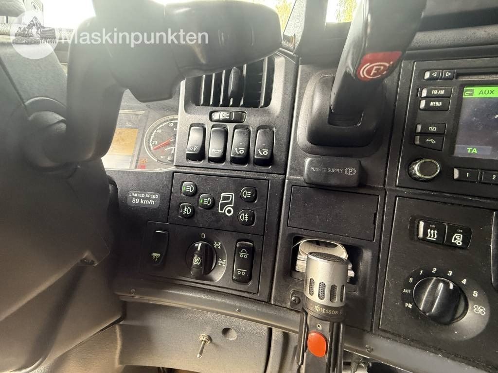 Φορτηγό σασί Scania R 580: φωτογραφία 20