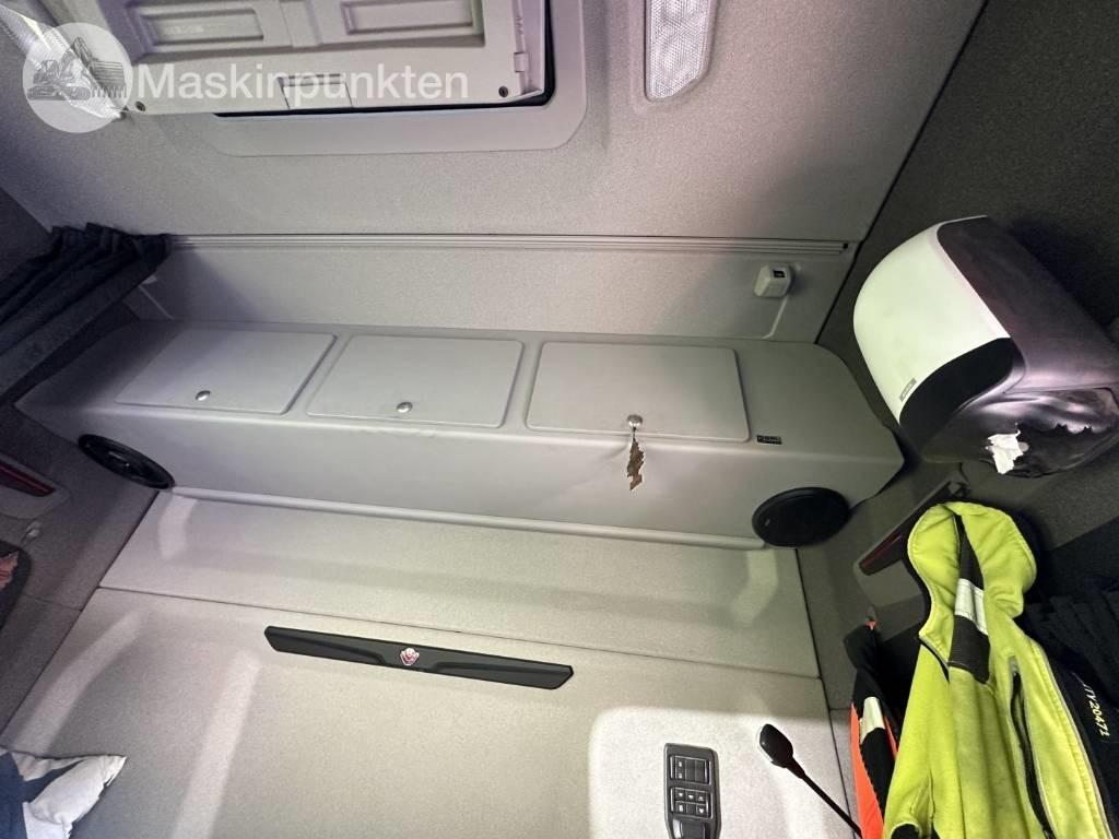 Φορτηγό ξυλείας Scania R 650: φωτογραφία 12 Φορτηγό ξυλείας Scania R 650: φωτογραφία 12