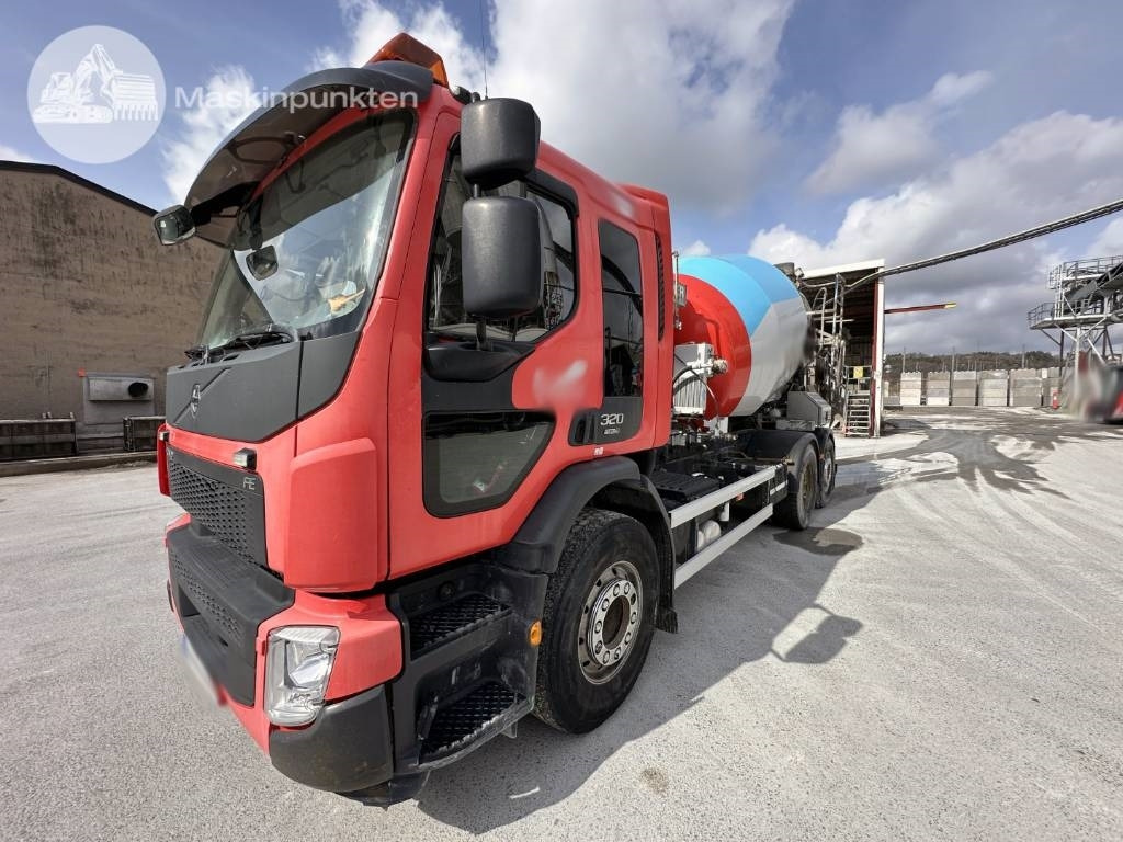 Volvo FE 320 - Μπετονιέρα φορτηγό: φωτογραφία 1 Volvo FE 320 - Μπετονιέρα φορτηγό: φωτογραφία 1