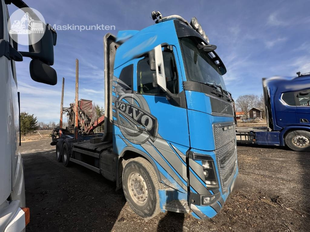 Volvo FH 16 750 - Φορτηγό ξυλείας: φωτογραφία 1 Volvo FH 16 750 - Φορτηγό ξυλείας: φωτογραφία 1