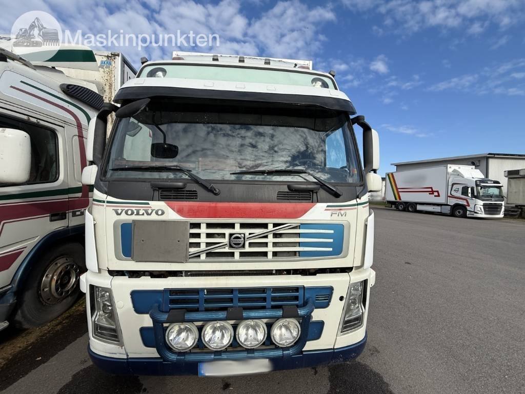 Volvo FM 440 - Φορτηγό κόφα: φωτογραφία 2 Volvo FM 440 - Φορτηγό κόφα: φωτογραφία 2