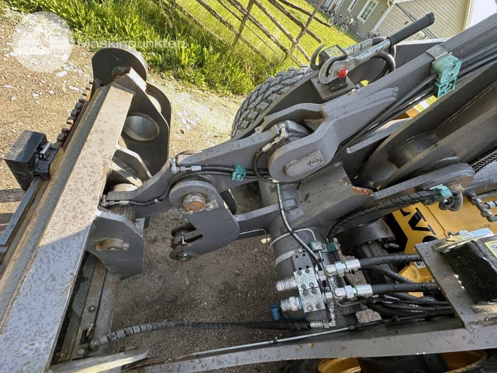 Ελαστιχοφόρος φορτωτής Volvo L 35 G: φωτογραφία 47