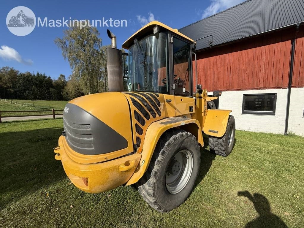 Volvo L 40 B - Ελαστιχοφόρος φορτωτής: φωτογραφία 5 Volvo L 40 B - Ελαστιχοφόρος φορτωτής: φωτογραφία 5
