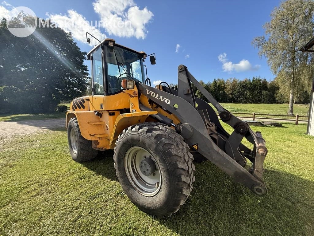 Volvo L 40 B - Ελαστιχοφόρος φορτωτής: φωτογραφία 3 Volvo L 40 B - Ελαστιχοφόρος φορτωτής: φωτογραφία 3