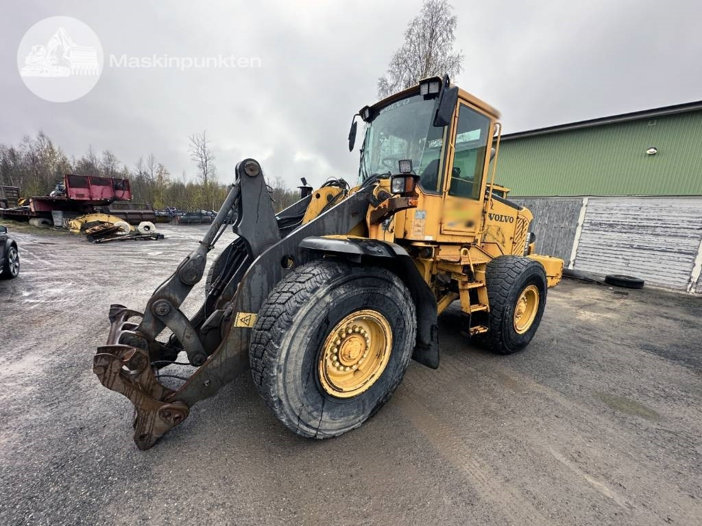 Volvo L 90 E - Ελαστιχοφόρος φορτωτής: φωτογραφία 2 Volvo L 90 E - Ελαστιχοφόρος φορτωτής: φωτογραφία 2