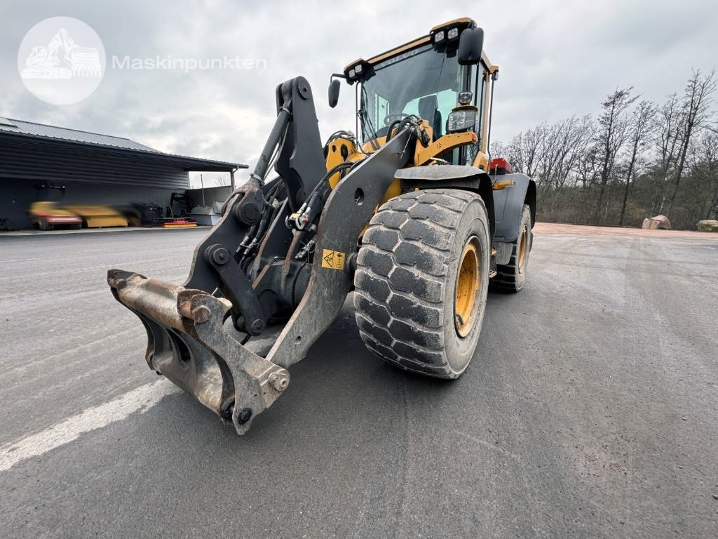 Volvo L 90 H - Ελαστιχοφόρος φορτωτής: φωτογραφία 3 Volvo L 90 H - Ελαστιχοφόρος φορτωτής: φωτογραφία 3