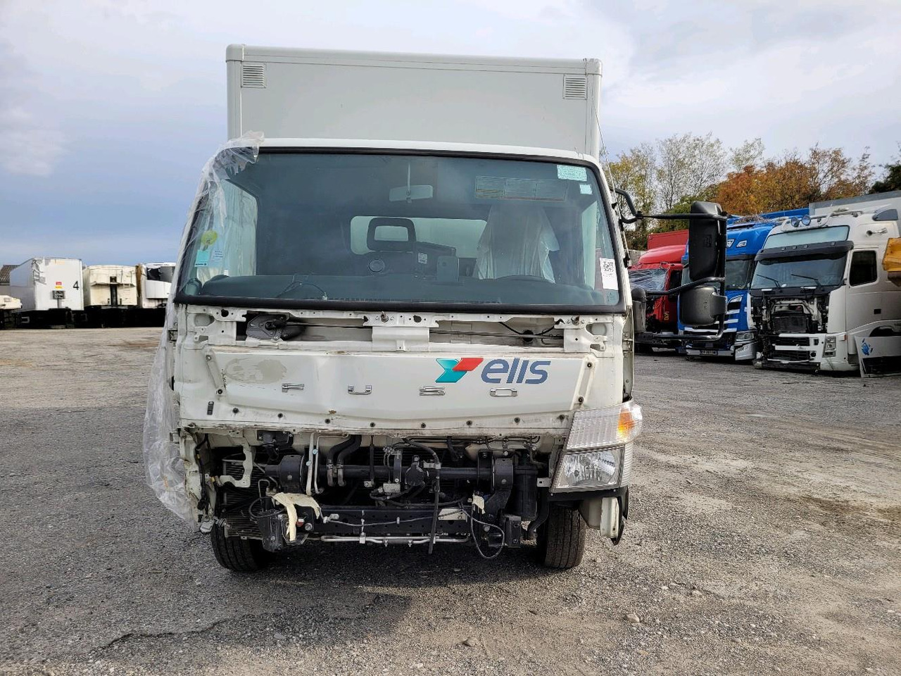 FUSO CANTER 7C15 - Φορτηγό κόφα: φωτογραφία 2 FUSO CANTER 7C15 - Φορτηγό κόφα: φωτογραφία 2