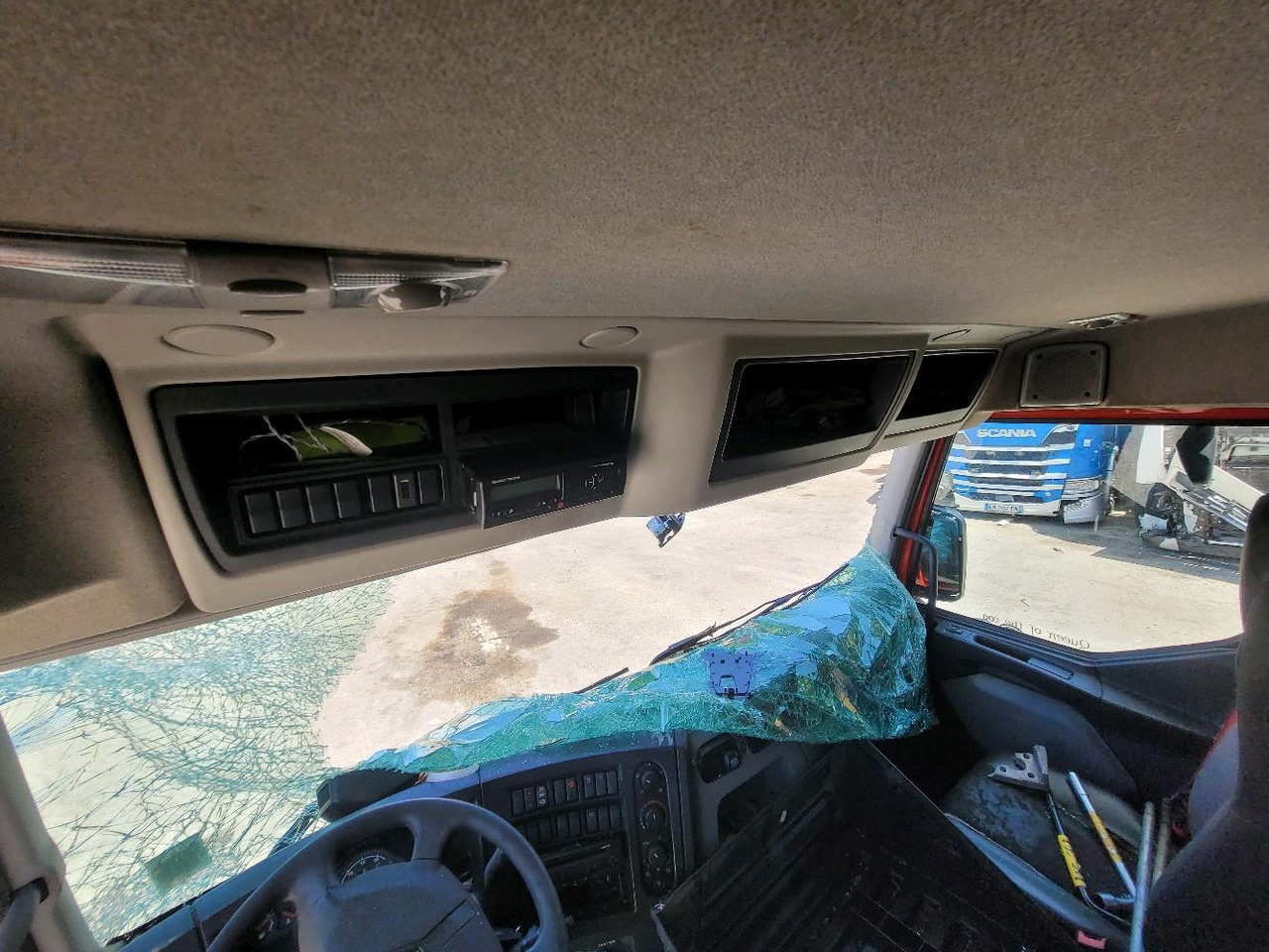 Φορτηγό κόφα RENAULT D19 WIDE: φωτογραφία 11