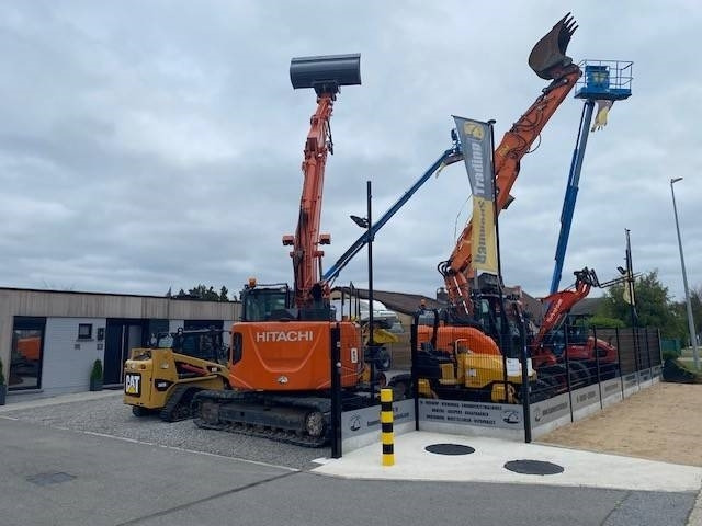 Kubota R 065 - Ελαστιχοφόρος φορτωτής: φωτογραφία 5 Kubota R 065 - Ελαστιχοφόρος φορτωτής: φωτογραφία 5