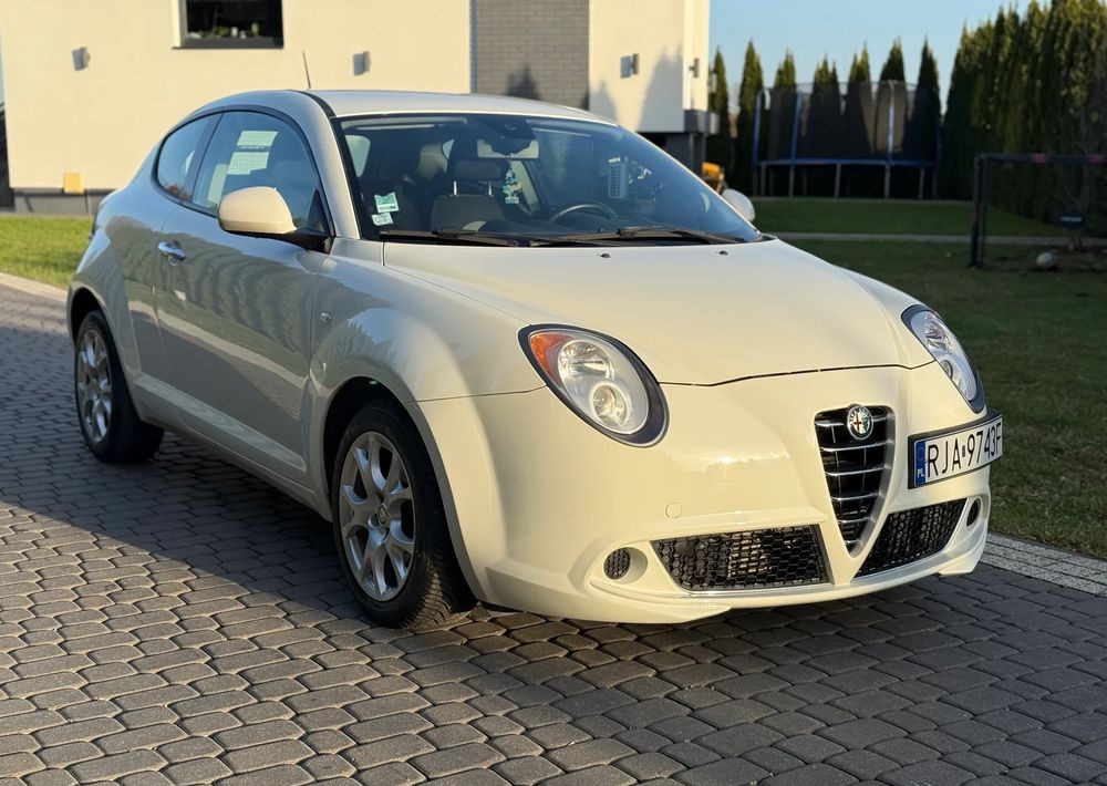Alfa Romeo Mito - Αυτοκίνητο: φωτογραφία 1 Alfa Romeo Mito - Αυτοκίνητο: φωτογραφία 1