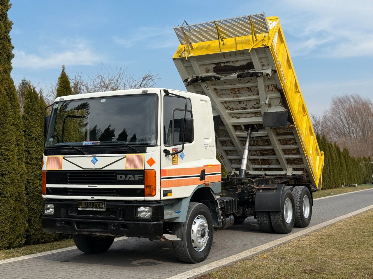 DAF CF 85 400 6x4 KIPPER - Φορτηγό ανατρεπόμενο: φωτογραφία 1 DAF CF 85 400 6x4 KIPPER - Φορτηγό ανατρεπόμενο: φωτογραφία 1