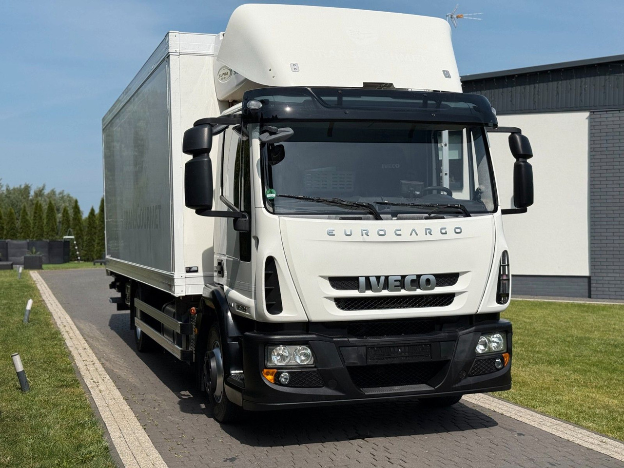 Iveco EUROCARGO 12T E22 CARRIER SUPRA 850 MT - Φορτηγό ψυγείο: φωτογραφία 3 Iveco EUROCARGO 12T E22 CARRIER SUPRA 850 MT - Φορτηγό ψυγείο: φωτογραφία 3