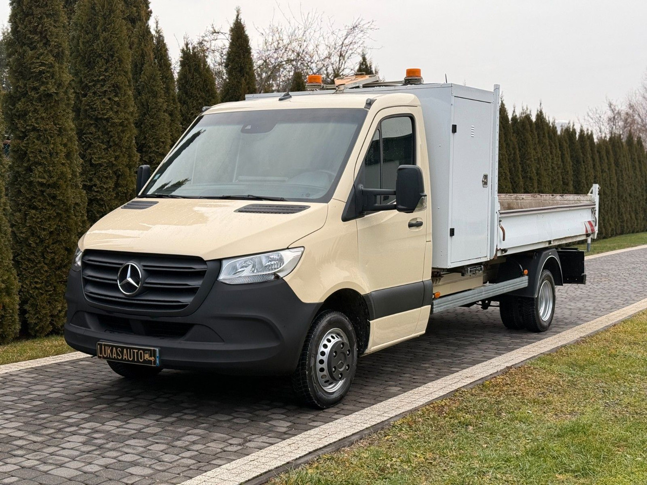 Mercedes-Benz SPRINTER TIPPER - Όχημα με ανατρεπομενη καροτσα: φωτογραφία 1 Mercedes-Benz SPRINTER TIPPER - Όχημα με ανατρεπομενη καροτσα: φωτογραφία 1