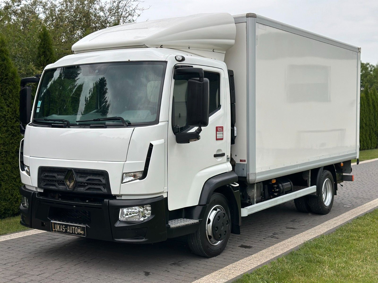 Renault D 7.5 LIFT 7,5 T AUTOMATIC GEARBOX CAMERA - Φορτηγό κόφα: φωτογραφία 1 Renault D 7.5 LIFT 7,5 T AUTOMATIC GEARBOX CAMERA - Φορτηγό κόφα: φωτογραφία 1