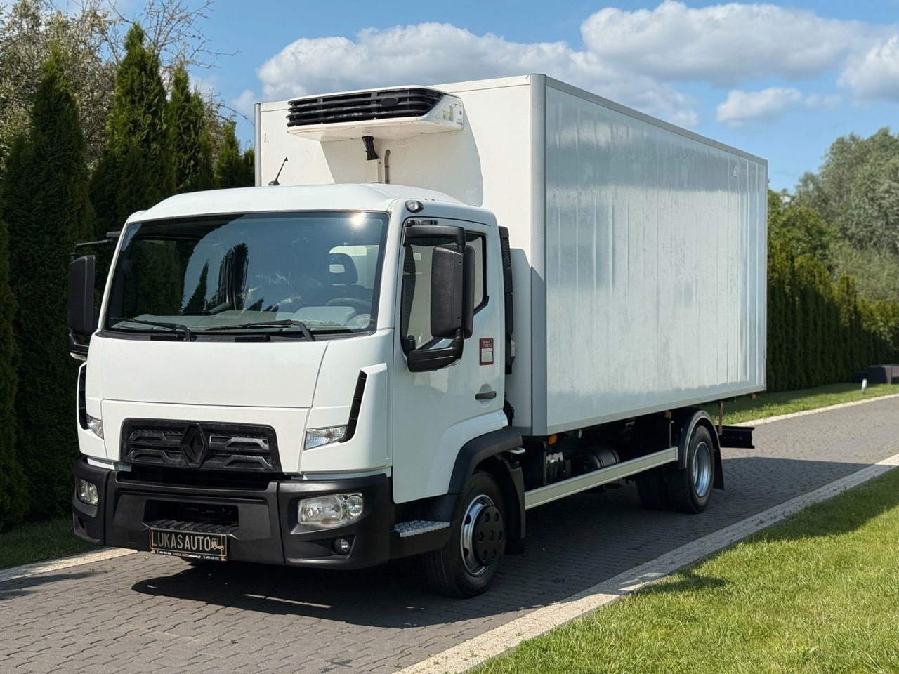 Renault D7.5 MANUAL LAMBERET CARRIER XARIOS 350 - Φορτηγό ψυγείο: φωτογραφία 1 Renault D7.5 MANUAL LAMBERET CARRIER XARIOS 350 - Φορτηγό ψυγείο: φωτογραφία 1