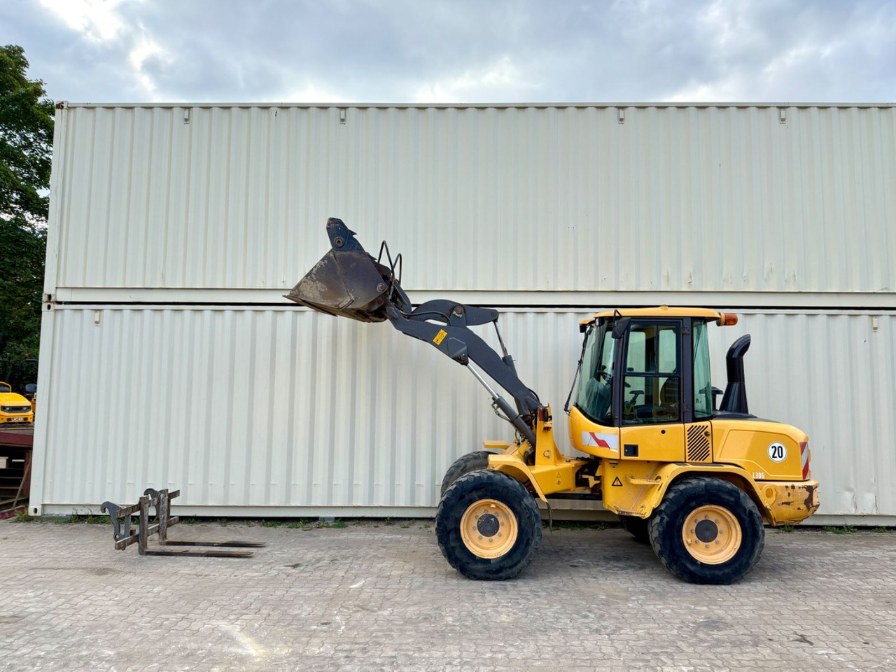 Volvo L30G / 2014 BJ / Klappschaufel + Gabel - Ελαστιχοφόρος φορτωτής: φωτογραφία 3 Volvo L30G / 2014 BJ / Klappschaufel + Gabel - Ελαστιχοφόρος φορτωτής: φωτογραφία 3