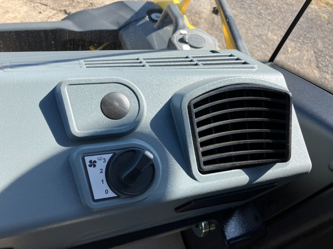 Ασφαλτικός οδοστρωτήρας BOMAG DE BW 141 AD-50  Stage IIIa/Tier 4i: φωτογραφία 8