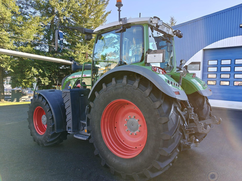Fendt 724 Vario Profi plus - Τρακτέρ: φωτογραφία 5 Fendt 724 Vario Profi plus - Τρακτέρ: φωτογραφία 5