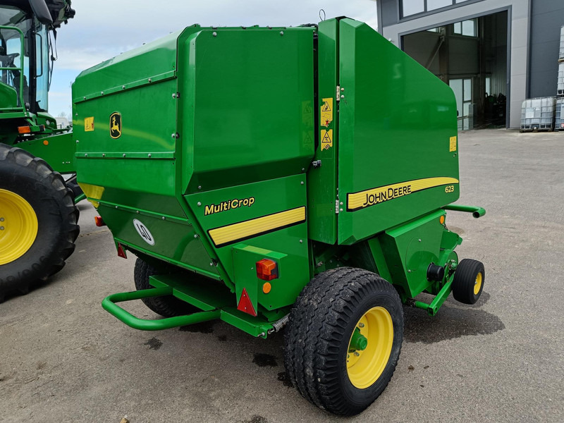 John Deere 623N - Χορτοδετική μηχανή στρόγγυλης μπάλας: φωτογραφία 4 John Deere 623N - Χορτοδετική μηχανή στρόγγυλης μπάλας: φωτογραφία 4
