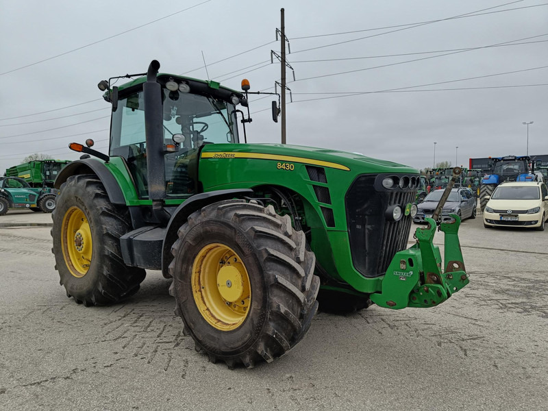 John Deere 8430 PST - Τρακτέρ: φωτογραφία 1 John Deere 8430 PST - Τρακτέρ: φωτογραφία 1