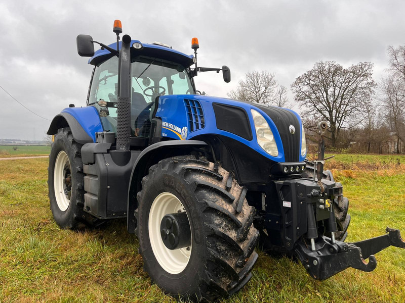 New Holland T8.330 - Τρακτέρ: φωτογραφία 1 New Holland T8.330 - Τρακτέρ: φωτογραφία 1