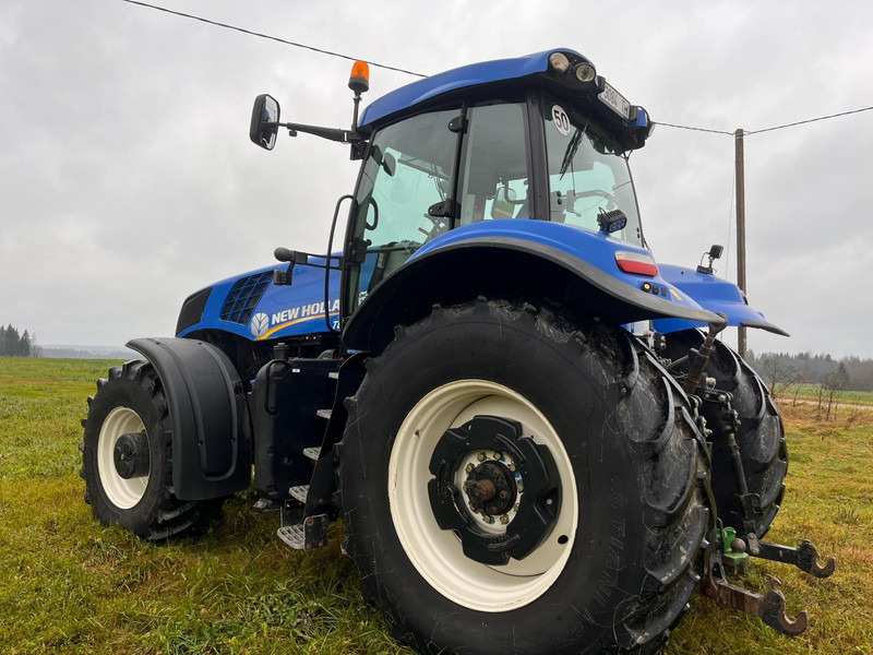 New Holland T8.330 - Τρακτέρ: φωτογραφία 3 New Holland T8.330 - Τρακτέρ: φωτογραφία 3