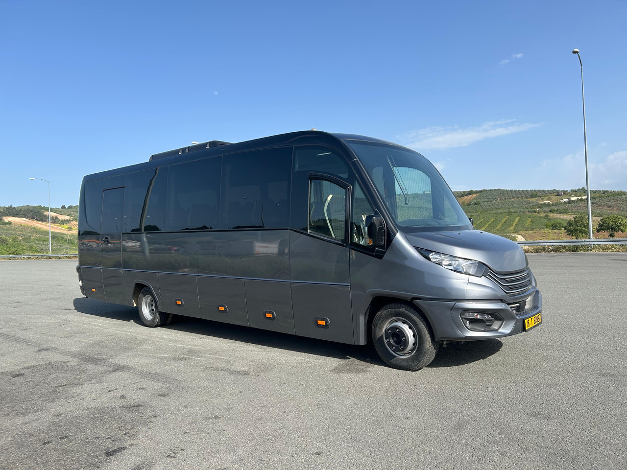 IVECO DAILY - RIGHT HAND DRIVE TOURISTIC VEHICLE - Πούλμαν: φωτογραφία 2 IVECO DAILY - RIGHT HAND DRIVE TOURISTIC VEHICLE - Πούλμαν: φωτογραφία 2