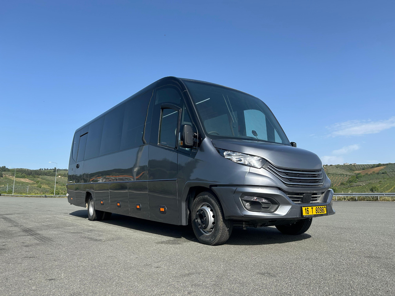 IVECO DAILY - RIGHT HAND DRIVE TOURISTIC VEHICLE - Πούλμαν: φωτογραφία 1 IVECO DAILY - RIGHT HAND DRIVE TOURISTIC VEHICLE - Πούλμαν: φωτογραφία 1