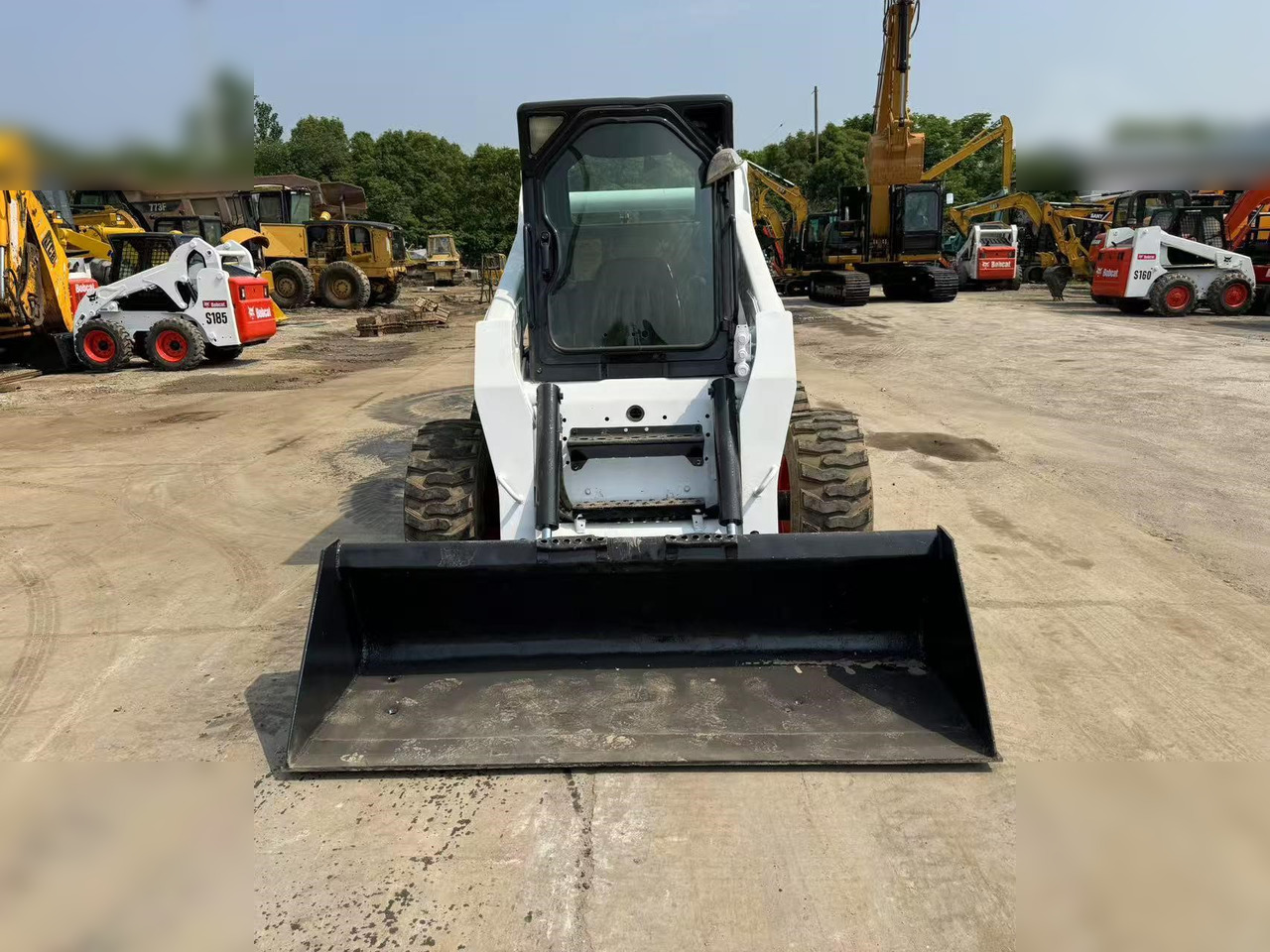 BOBCAT S300 - Φορτωτής πλάγιας ολίσθησης: φωτογραφία 2 BOBCAT S300 - Φορτωτής πλάγιας ολίσθησης: φωτογραφία 2