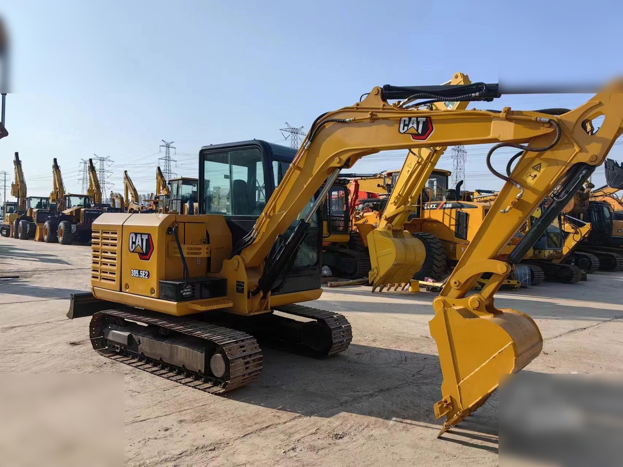 CATERPILLAR 305.5E2 - Μίνι εκσκαφέας: φωτογραφία 1 CATERPILLAR 305.5E2 - Μίνι εκσκαφέας: φωτογραφία 1