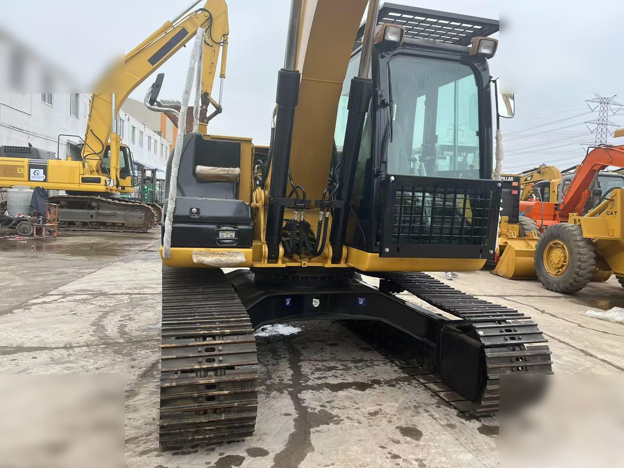 CATERPILLAR 313D2 GC - Ερπυστριοφόρος εκσκαφέας: φωτογραφία 4 CATERPILLAR 313D2 GC - Ερπυστριοφόρος εκσκαφέας: φωτογραφία 4