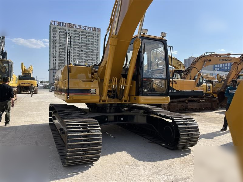 CATERPILLAR 320BL - Ερπυστριοφόρος εκσκαφέας: φωτογραφία 3 CATERPILLAR 320BL - Ερπυστριοφόρος εκσκαφέας: φωτογραφία 3