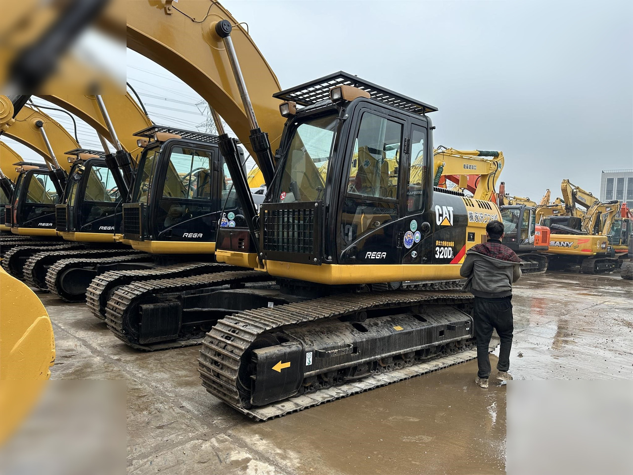 CATERPILLAR 320DL - Ερπυστριοφόρος εκσκαφέας: φωτογραφία 3 CATERPILLAR 320DL - Ερπυστριοφόρος εκσκαφέας: φωτογραφία 3