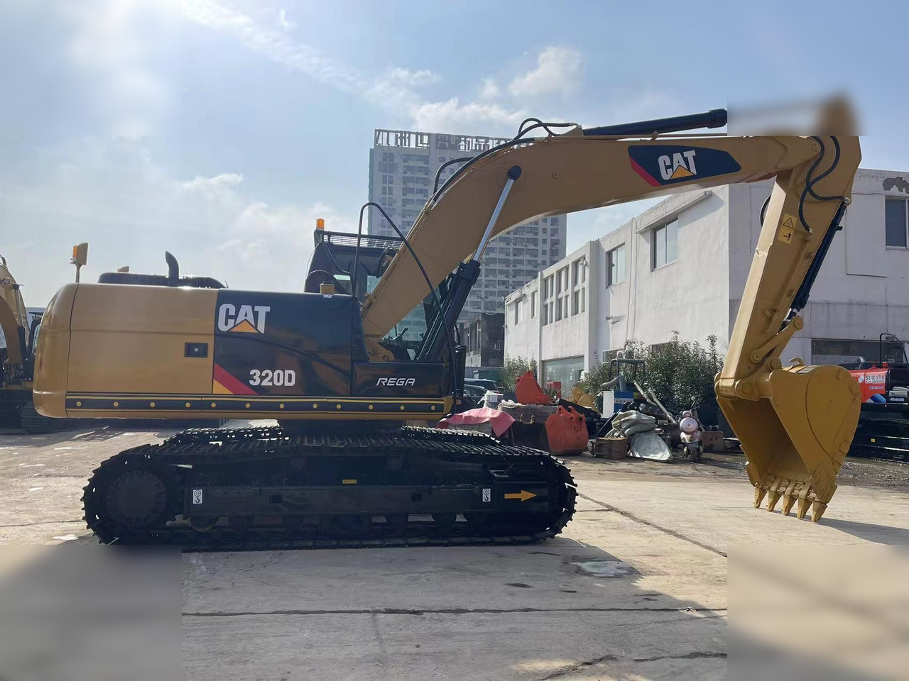 CATERPILLAR 320D - Ερπυστριοφόρος εκσκαφέας: φωτογραφία 1 CATERPILLAR 320D - Ερπυστριοφόρος εκσκαφέας: φωτογραφία 1