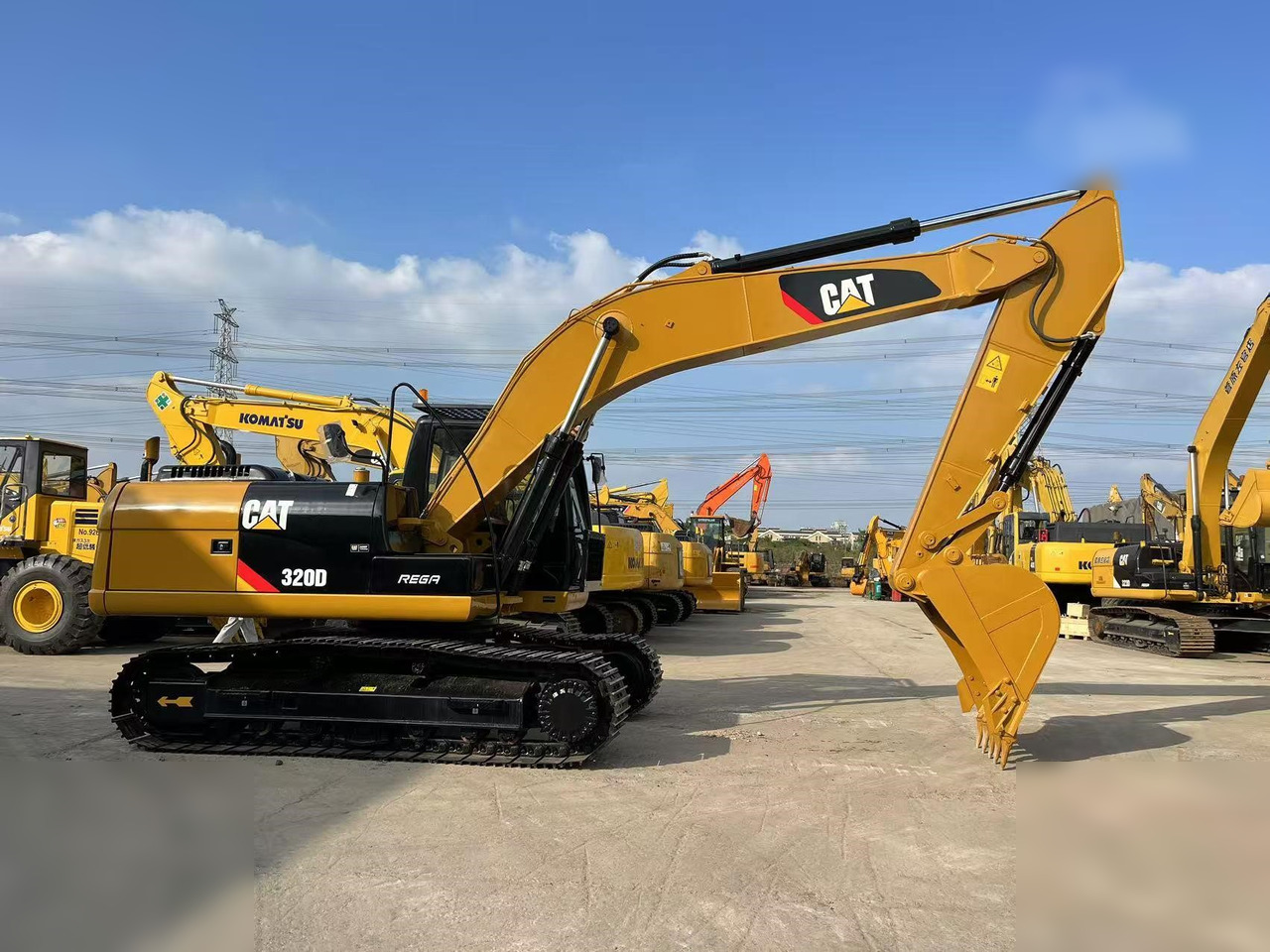 CATERPILLAR 320D - Ερπυστριοφόρος εκσκαφέας: φωτογραφία 1 CATERPILLAR 320D - Ερπυστριοφόρος εκσκαφέας: φωτογραφία 1