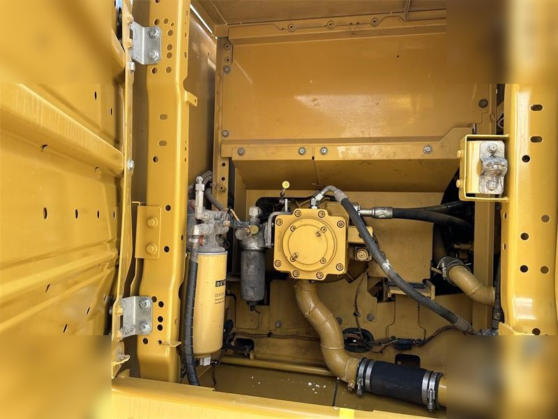 CATERPILLAR 320 - Ερπυστριοφόρος εκσκαφέας: φωτογραφία 4 CATERPILLAR 320 - Ερπυστριοφόρος εκσκαφέας: φωτογραφία 4