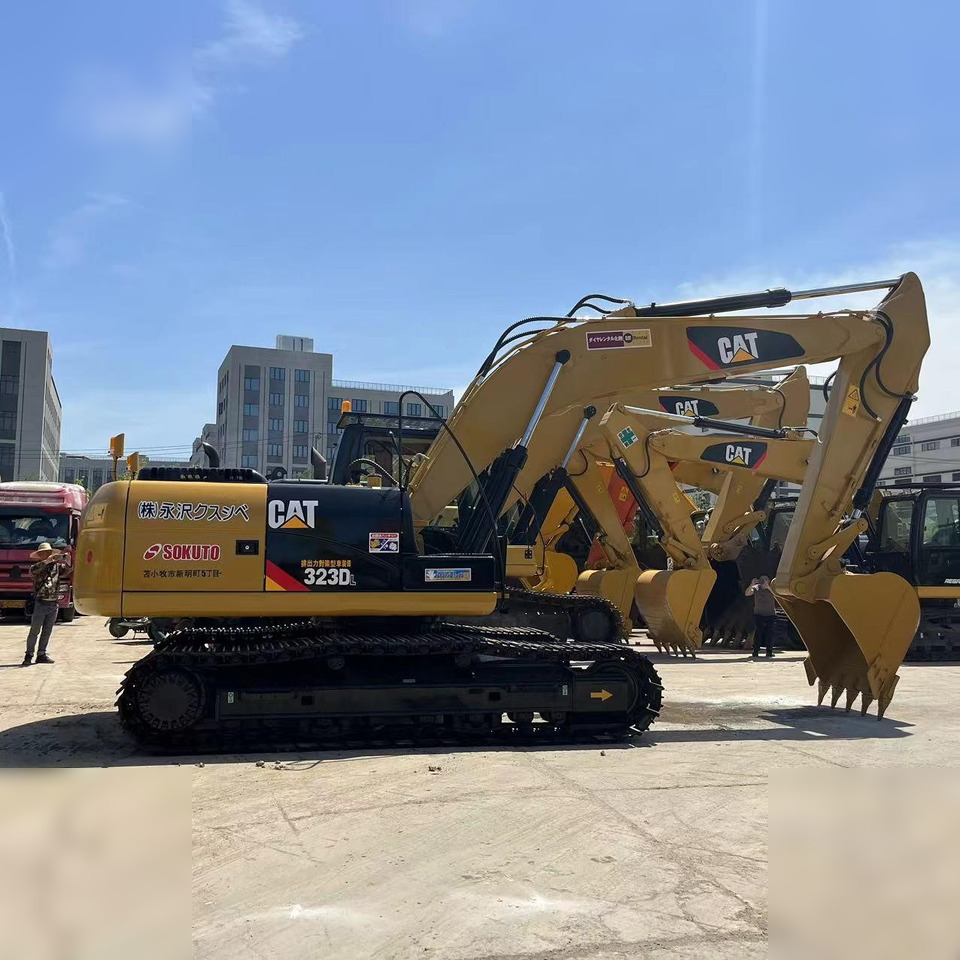 CATERPILLAR 323DL - Ερπυστριοφόρος εκσκαφέας: φωτογραφία 1 CATERPILLAR 323DL - Ερπυστριοφόρος εκσκαφέας: φωτογραφία 1