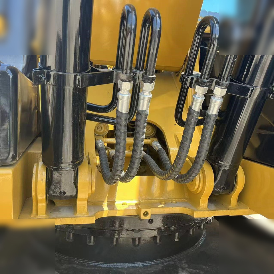 CATERPILLAR 323DL - Ερπυστριοφόρος εκσκαφέας: φωτογραφία 4 CATERPILLAR 323DL - Ερπυστριοφόρος εκσκαφέας: φωτογραφία 4