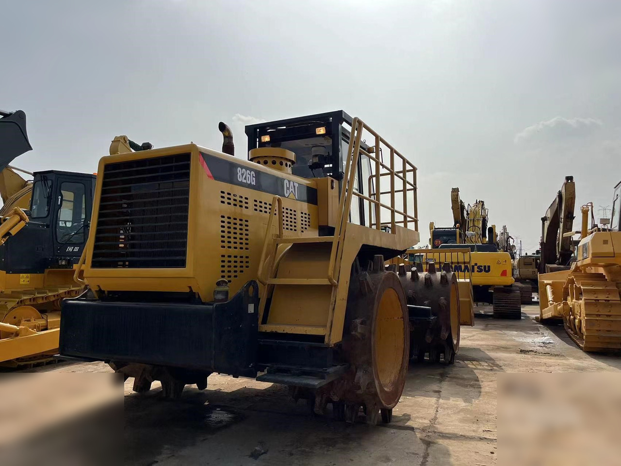 CATERPILLAR 826G - Οδοστρωτήρες: φωτογραφία 2 CATERPILLAR 826G - Οδοστρωτήρες: φωτογραφία 2