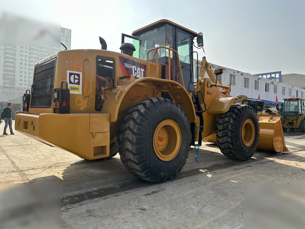 CATERPILLAR 966H - Ελαστιχοφόρος φορτωτής: φωτογραφία 3 CATERPILLAR 966H - Ελαστιχοφόρος φορτωτής: φωτογραφία 3