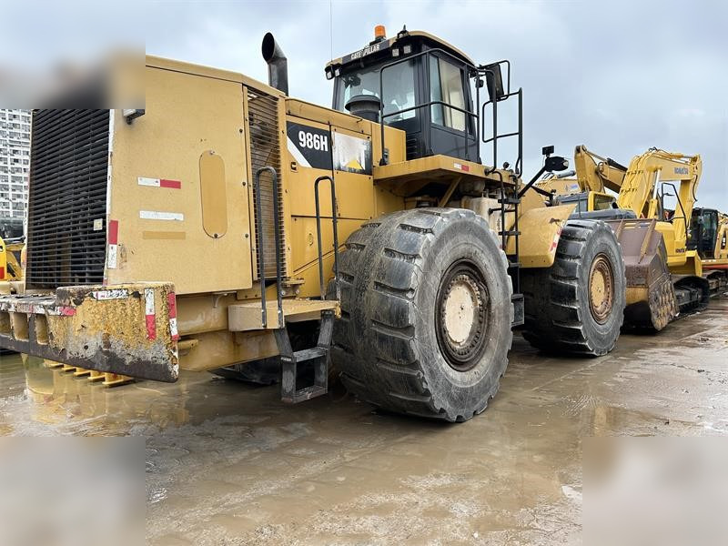 CATERPILLAR 986H - Ελαστιχοφόρος φορτωτής: φωτογραφία 2 CATERPILLAR 986H - Ελαστιχοφόρος φορτωτής: φωτογραφία 2