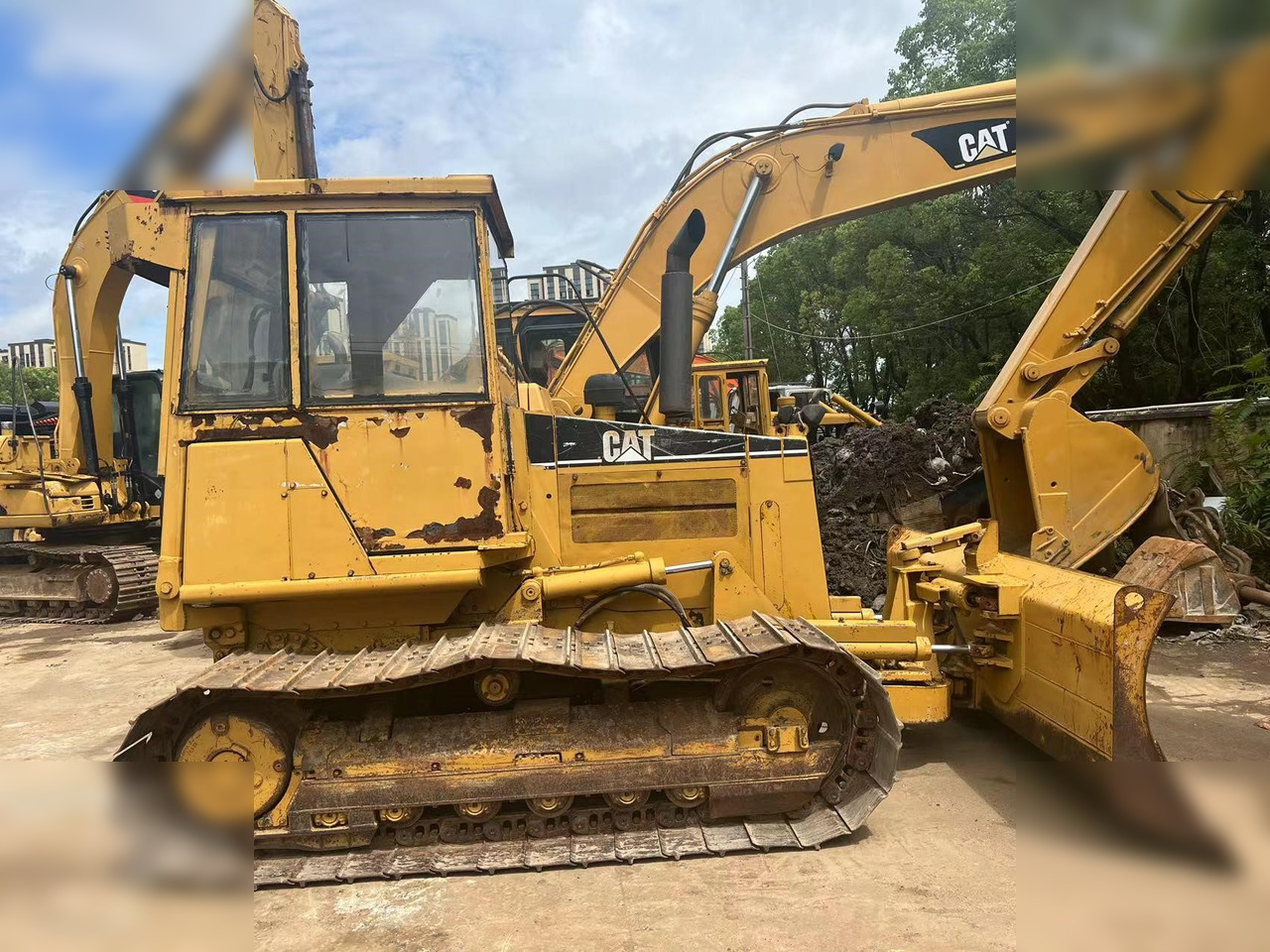 CATERPILLAR D5C - Μπουλντόζα: φωτογραφία 1 CATERPILLAR D5C - Μπουλντόζα: φωτογραφία 1